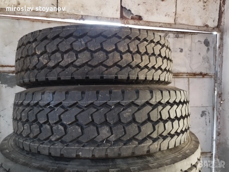 гуми Michelin 265 70 19.5 2-броя , снимка 1