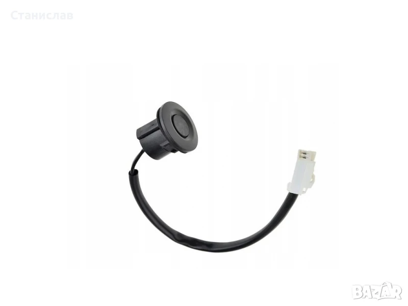 Бутон за отваряне на багажник Mazda 3, снимка 1