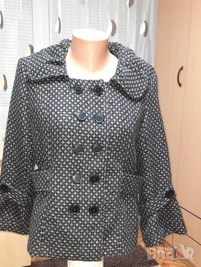 Късо дамско палто, снимка 1