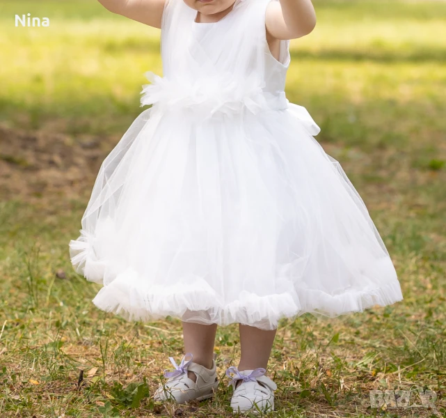 Официална бяла бебешка рокля с панделка за кръщене, рожден ден или шаферка размер 86, снимка 1