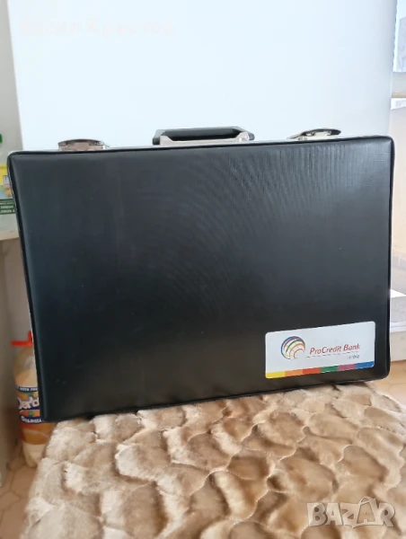 Дипломат. куфарче, Вратовръзки "Албена" и др. маркови, Папка СПОРТ ТОТО, Стар куфар, снимка 1