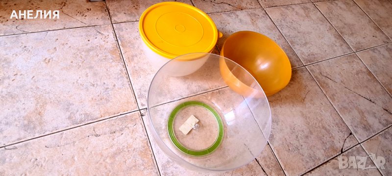 Кутии и купи пластмаса , снимка 1