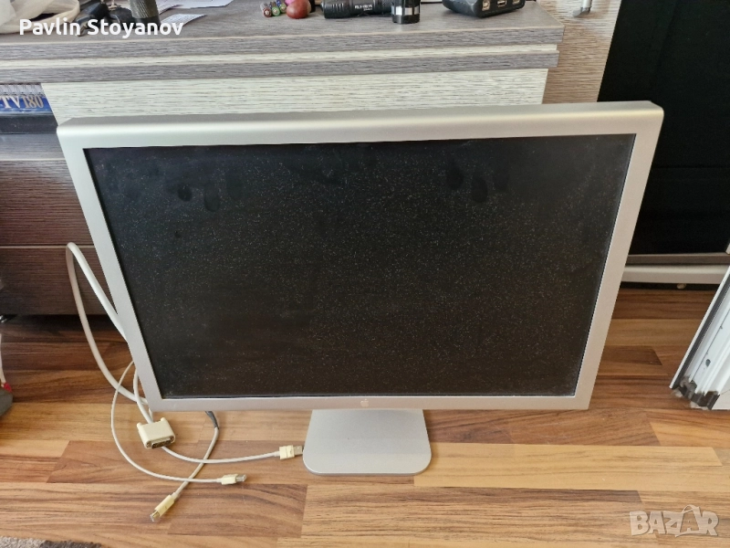 Монитор Apple A1082 - 23" без захранването, снимка 1
