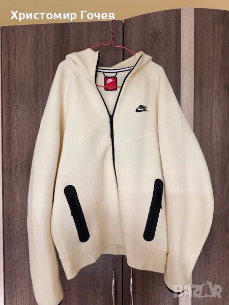 Nike Tech Fleece суичър с чип - оригинал, размер М, снимка 1