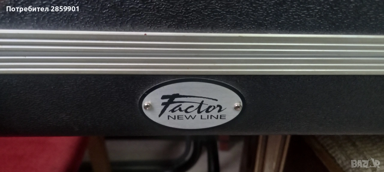 Продава се твърд куфар за китара Factor 🎸, снимка 1
