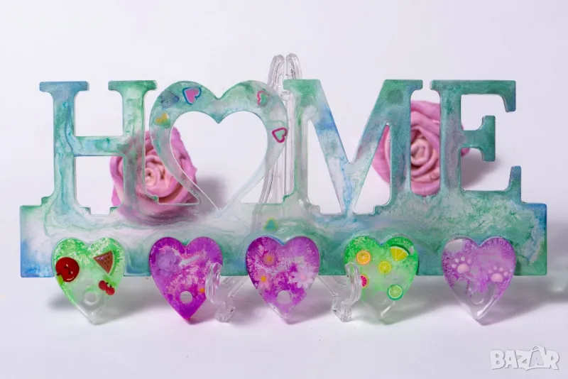 Декоративна стойка за ключове с място за няколко ключодържателя от епоксидна смола, снимка 1