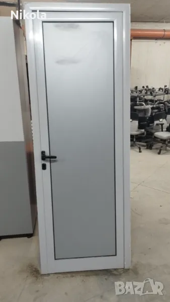 Алуминиевa вратa с касa - интериорна , сивa плътна лява 220/80см, снимка 1