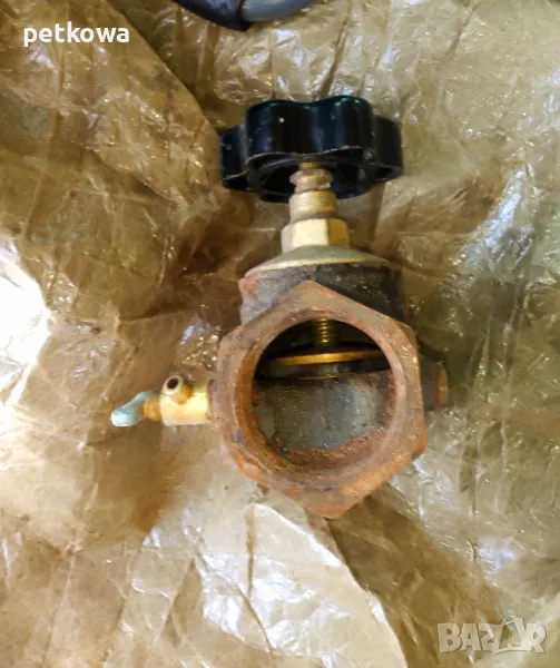 Водопроводни кранове 2 цола стария материал, снимка 1