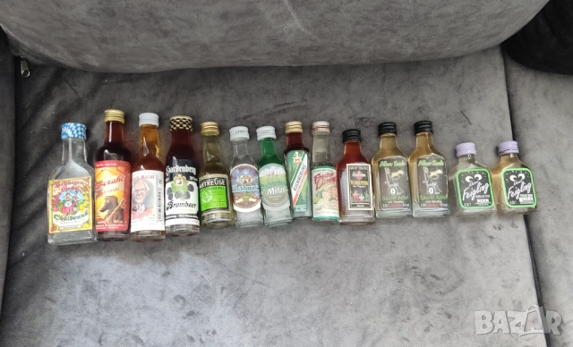 Миниатюри-малки бутилчици с различни алкохолни напитки , снимка 2 - Колекции - 54044423