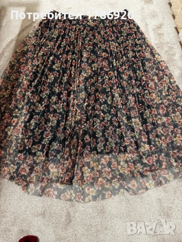 Плисирана Пола с Флорален Принт 🌸, снимка 4 - Поли - 53213305