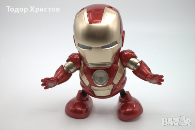 Танцуващ Iron Man