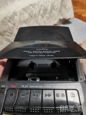 Портативен касетофон Sony cassette corder TCM-939, снимка 3 - Радиокасетофони, транзистори - 53122846