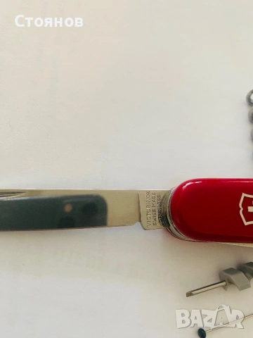 Чисто ново швейцарско ножче Victorinox с ножичка, снимка 6 - Ножове - 54200492