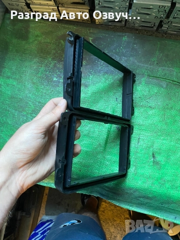 Преходна рамка за VW Golf 5, Sharan, Touran, Passat и други. От оригинално радио към 2DIN, снимка 7 - Аксесоари и консумативи - 51873022