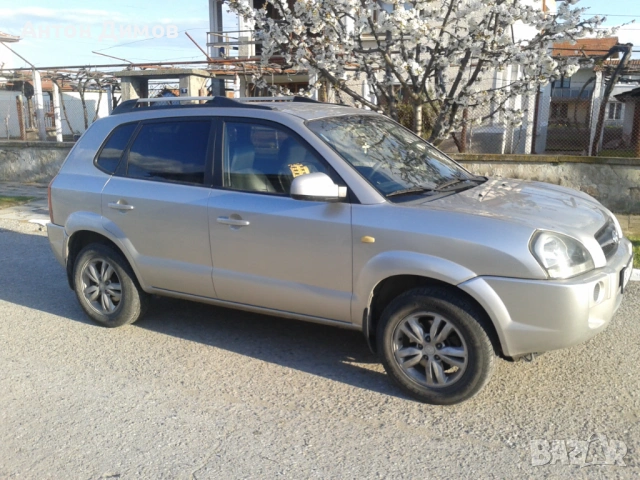 Продавам Хюндай Тусон газ-бензин 4-4, снимка 4 - Автомобили и джипове - 54108002