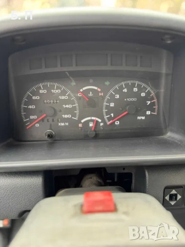 Suzuki Vitara 1.6i 16 V, снимка 12 - Автомобили и джипове - 53119478