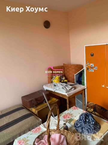Продавам двуетажна къща в село Ябълково, снимка 7 - Къщи - 51730894