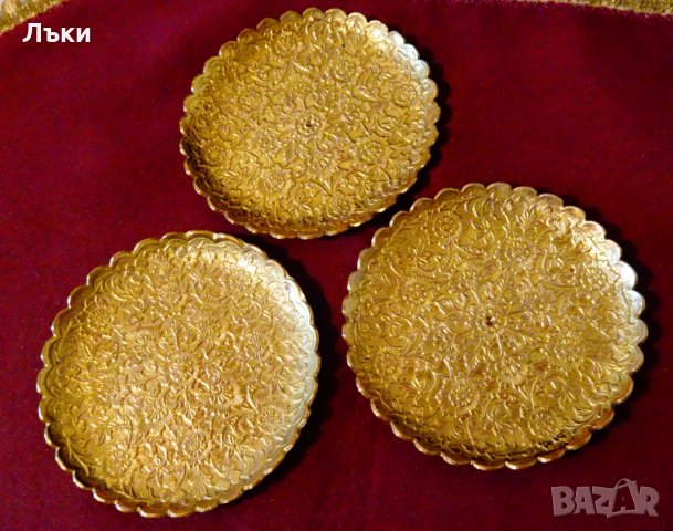 Старинна релефна бронзова чиния,подложка. , снимка 4 - Антикварни и старинни предмети - 30105408