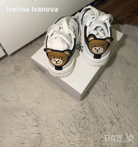 Оригинални маратонки на Moschino