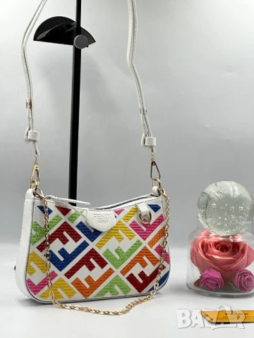 чанти fendi guess , снимка 4 - Чанти - 51396911