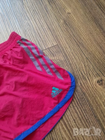 Страхотни дамски къси шорти ADIDAS размер S , снимка 3 - Къси панталони и бермуди - 51145585
