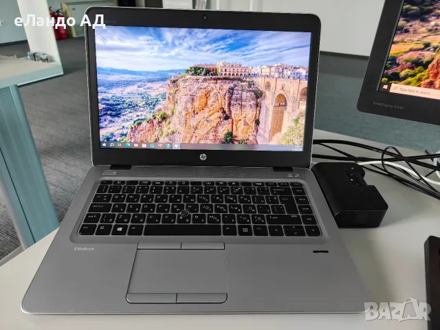 Лаптоп HP EliteBook 745 G4 (с нова батерия) + HP UltraSlim Docking Station