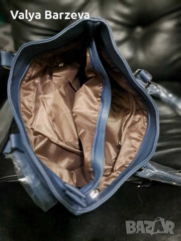 Дамска чанта, снимка 2 - Чанти - 52804190