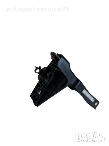 стойка държач (скоба) за Fiat 500L, код C723, за двигател 1.3 Multijet, 2013 година