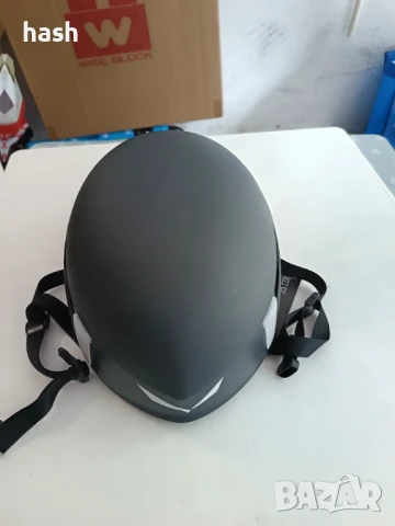 Здрава каска Salewa Pura за катерене и др., унисекс, р-р S-M, снимка 8 - Спортна екипировка - 50878097