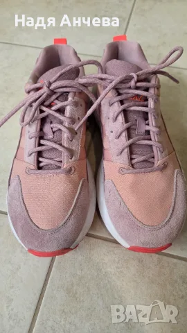 Маратонки Adidas