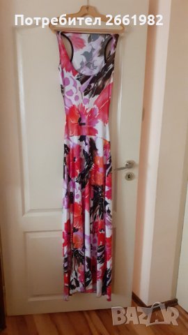 Дълга рокля на цветя в прекрасни цветове