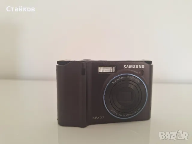 цифров фотоапарат SAMSUNG DIGIMAX NV30, снимка 1