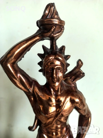 Прекрасна Бронзова Статуетка Колоса От Родос, снимка 2 - Антикварни и старинни предмети - 54067320
