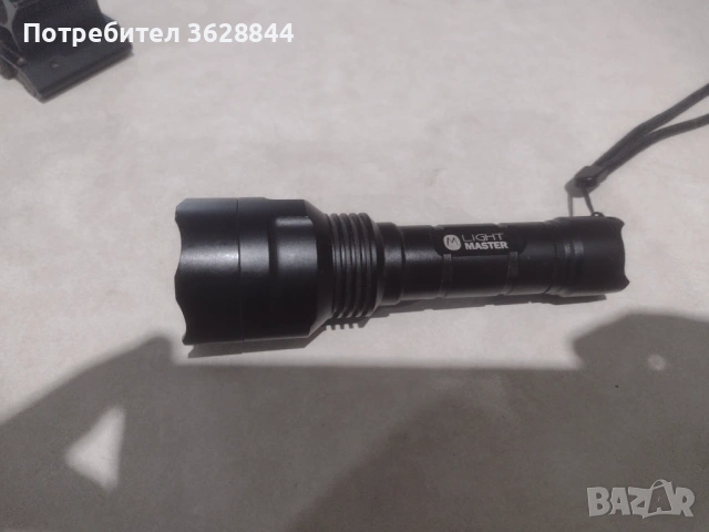 Далекобоен, компактен фенер Light Master SS с червена светлина за ловни цели, снимка 4 - Оборудване и аксесоари за оръжия - 53969757