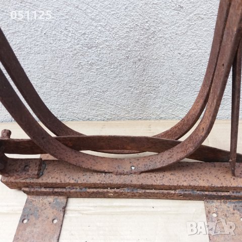 стара кована възрожденска гилотина , секач, снимка 5 - Антикварни и старинни предмети - 30304592