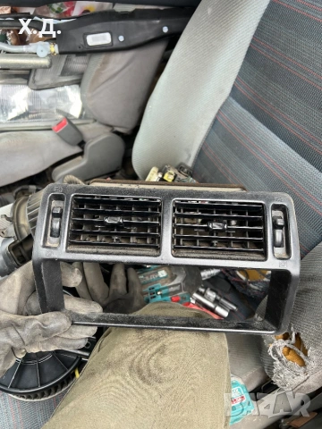 Средни духалки Мицубиши Спейс Рънър 1998г 