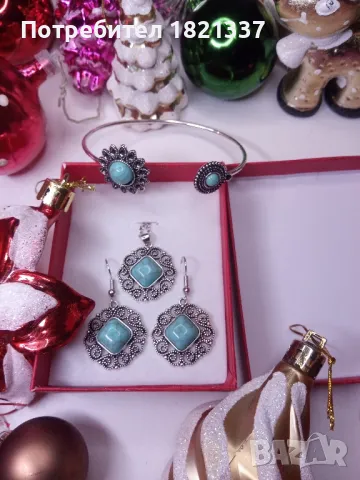 Комплект колие, обици и гривна , снимка 2 - Бижутерийни комплекти - 48381902