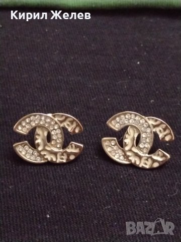 Атрактивни златисти дамски обеци тип ШАНЕЛ с кристали Сваровски перфектни 37434, снимка 2 - Обеци - 40411209