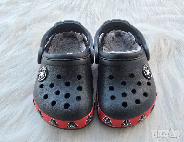 Оригинални Crocs STAR WARS №21-22, снимка 2 - Детски сандали и чехли - 50360627