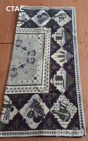 Автентично ,битово каре ,с фолклорни мотивиот70-те год, снимка 4 - Декорация за дома - 51284979