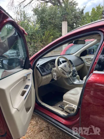 Volvo XC 60 - 2011/ 244 к.с. / 3.2 /  бензин, снимка 8 - Автомобили и джипове - 47319922