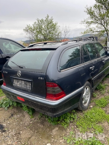 Mercedes C 220 CDI 2000г., снимка 2 - Автомобили и джипове - 51547650