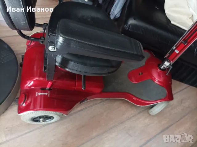 количка 4 колела , за възрастни хора , снимка 3 - Инвалидни колички - 49772133