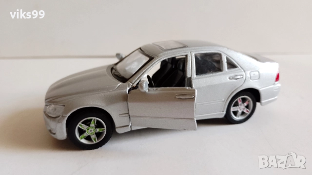 Метални колички Maisto, снимка 14 - Колекции - 52376995