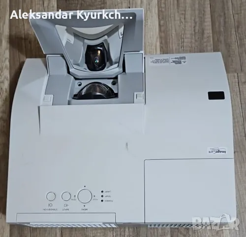 Проектор Hitachi CP-AW252WN WXGA ултракъсофокусен (UST) проектор, снимка 9 - Плейъри, домашно кино, прожектори - 49787849