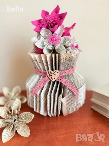 ваза с цветя, хартиено изкуство