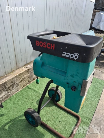 Дробилка за клони Bosch, снимка 2 - Градинска техника - 54127912