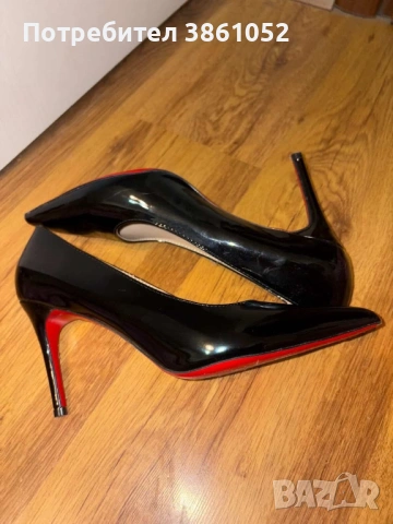 Christian Louboutin, снимка 2 - Дамски обувки на ток - 54224539