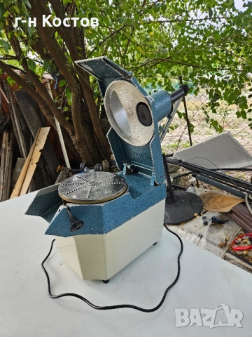 Зеленчукорезачка за стъргане на кашкавал и рязане на зеленчуци Втора употреба Цена 700лв., снимка 2 - Обзавеждане на кухня - 52041410