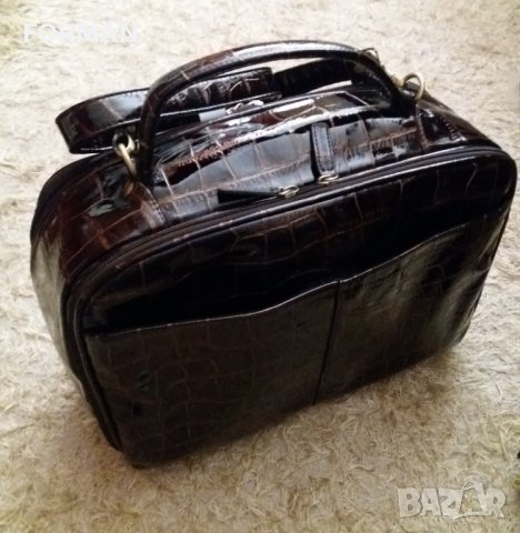 Кафява чанта тип куфарче от естествен лак, снимка 2 - Чанти - 37892884